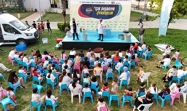 Kandıra'da çocuklar doyasıya eğlendi