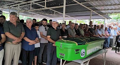 Kansere yenik düşen öğretmene hüzünlü veda