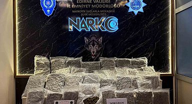 Kapıkule'de uyuşturucu operasyonu: 26 kilo skunk ele geçirildi