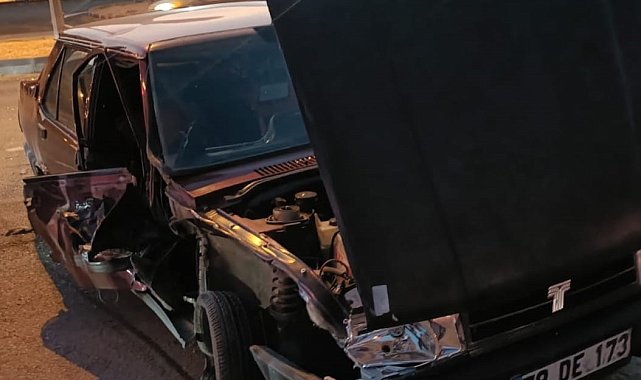 Karabük'te kamyonet ile otomobil çarpıştı: 2 yaralı