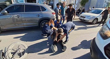 Karaman'da motosiklet kadına çarptı, hem sürücü hem yaya yaralandı