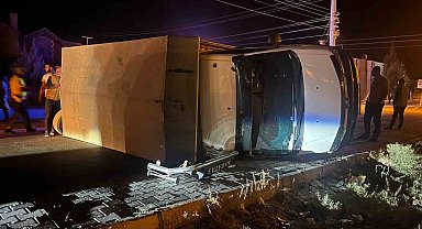 Karapınar'da kamyonet ile otomobil çarpıştı: 2 yaralı