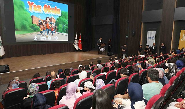 Karatay'da gençlik yaz okulu sona erdi