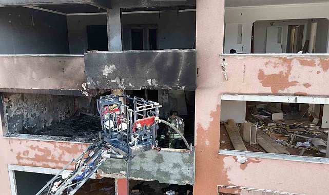 Kartal'da metruk binada yangın paniği