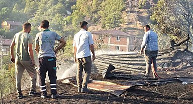 Kastamonu'da aynı bölgede ikinci orman yangını: 5 samanlık küle döndü