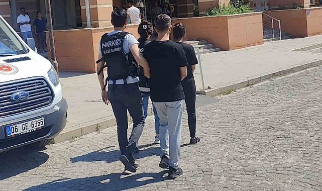 Kastamonu'da uyuşturucuyla yakalanan 2 şüpheli tutuklandı