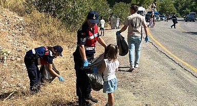Kaymakam, jandarma ve çevre gönüllüleri el ele verdi Sulungur Gölü çevresi pırıl pırıl oldu