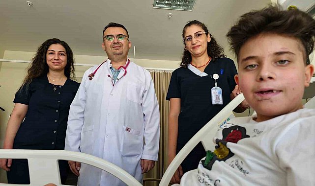 Kayseri'de kamyonun çarptığı çocuk, palyatif servisinde sevgiyle iyileşiyor