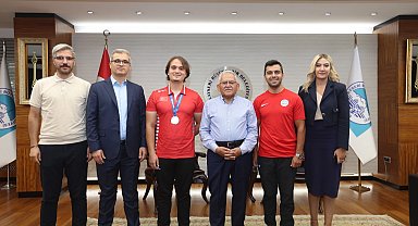 Kayseri'nin şampiyon 'Arslan'ına 'büyük' tebrik