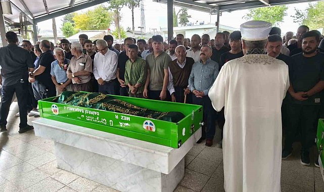 Kazada hayatını kaybeden AK Parti eski ilçe başkanı toprağa verildi