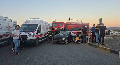 Kazada yaralanan kadın 40 günlük yaşam savaşını kaybetti: Nişanlı çifti ölüm ayırdı