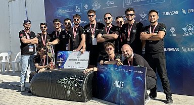 KBÜ'nün hyperloop takımları TEKNOFEST 2025 finalinde