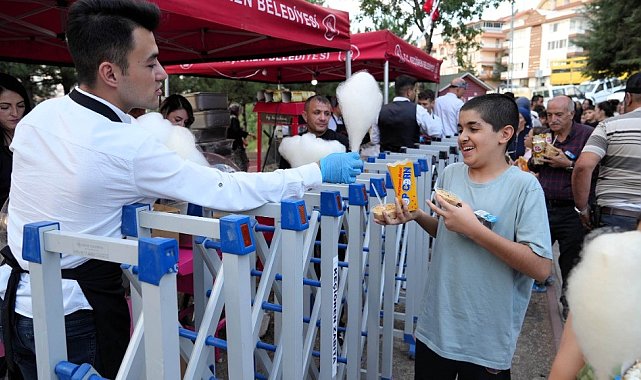 Keçiören'de açık hava sinemalarına yoğun ilgi