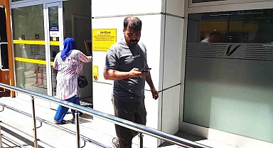 Kendisini arayan 'sahte polise' inandı, bin 500 dolarından oldu