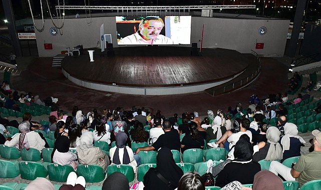Kestel'de açık hava sinema keyfi tüm hızıyla sürüyor