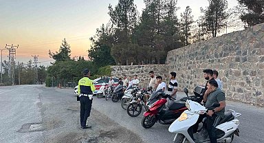Kilis'te jandarmadan motosiklet sürücülerine eğitim ve denetim