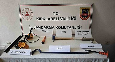 Kırklareli'nde kaçakçılık operasyonu: 3 gözaltı