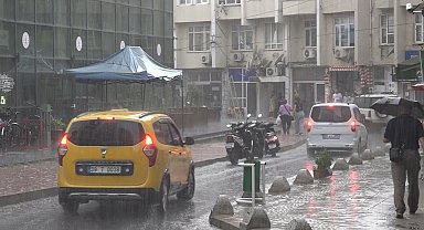 Kırklareli'nde sağanak etkili oluyor