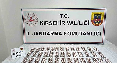 Kırşehir'de uyuşturucu operasyonu: 557 sentetik hap ele geçirildi, 1 kişi tutuklandı