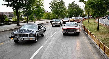 Klasik otomobiller Erzurum'da görücüye çıktı