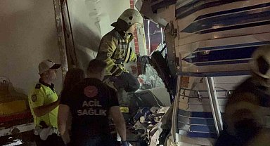 Kocaeli'de 3 araçlı zincirleme kaza: 1 ölü