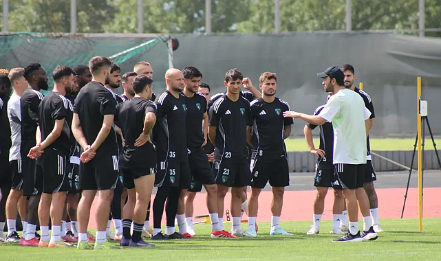 Kocaelispor ile Samsunspor 22 yıl sonra Süper Lig'de karşı karşıya geliyor