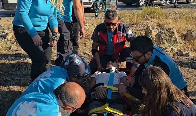 Kontrolden çıkan otomobil devrildi: 3 yaralı