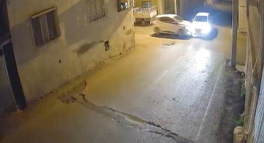Kontrolsüz giriş yaptıkları sokak kesişimde kafa kafaya çarpıştılar
