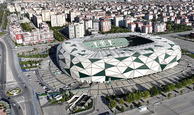 Konya Stadyumu Türkiye-İspanya maçına hazırlanıyor