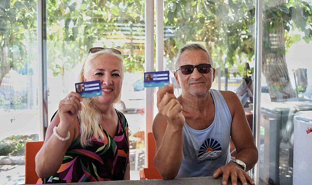Konyaaltı'nda emekli kart dağıtımı başladı