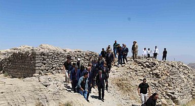 Kültür ve Turizm Bakanı Mehmet Nuri Ersoy, Cudi Dağına çıktı