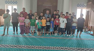 Kur'an kursu öğrencileri şehit teğmen için Kur'an-ı Kerim tilaveti yaptı