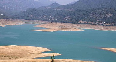 Kuraklık narenciye bahçelerini tehdit etmeye başladı