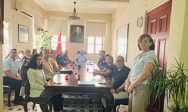 Kuşadası'nda Çocuk Koruma ve Kadına Yönelik Şiddetle Mücadele toplantısı yapıldı
