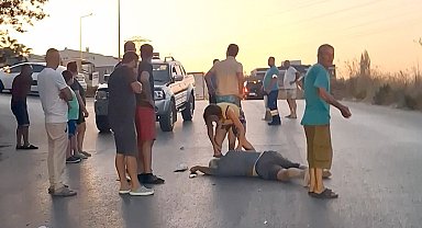 Kuşadası'nda otomobil ile motosiklet kafa kafaya çarpıştı: 1 ölü