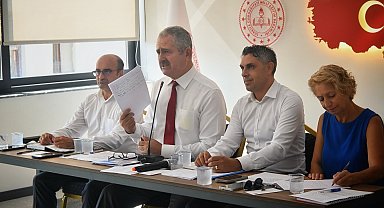 Kuşadası'nda sene başı müdürler kurulu toplantısı yapıldı