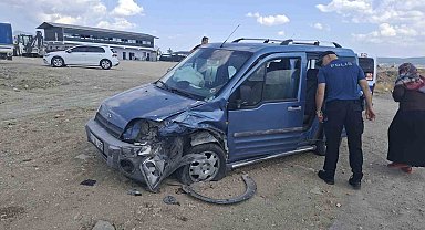 Kütahya Hisarcık'ta trafik kazası: 2 yaralı