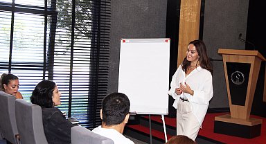 Kütahya OSB Akademi'de "İş Hayatında İkna ve İfade Gücü" eğitimi