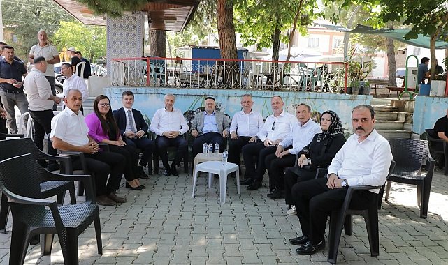 Kütahya Valisi Işın, Simav'da hayır yemeğine katıldı