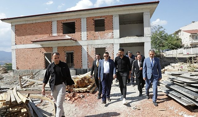 Kütahya Valisi Musa Işın, Emet'teki eğitim yatırımlarını yerinde inceledi
