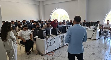 Kütahya'da 'Dijital Form ve Desen Tasarımı Eğitimi' düzenlendi