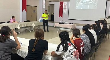 Kütahya'da korunma ve bakım altındaki çocuklara trafik eğitimi