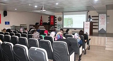 Kütahya'da "En İyi Narkotik Polisi Anne" konulu eğitim