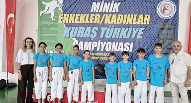 Kütahyalı minik kuraşçılardan gururlandıran başarı