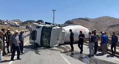 Malatya'da beton mikseri devrildi: 1 yaralı