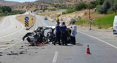 Malatya'da hafriyat kamyonu ile otomobil çarpıştı: 1 ölü, 2 yaralı