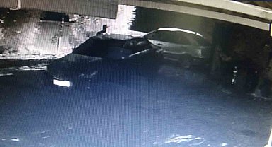 Malatya'da oto hırsızlığı girişimi kameraya yansıdı