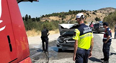 Malatya'da otomobil ile çapa motoru çarpıştı: 3 yaralı