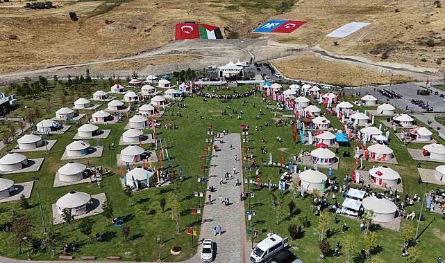 Malazgirt Zaferi'nin 954'üncü yıl dönümü kutlamaları Ahlat'ta başladı