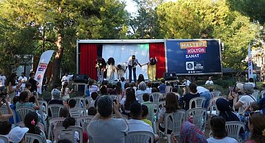 Maltepe'de çocuklara masal tadında tiyatro şöleni
